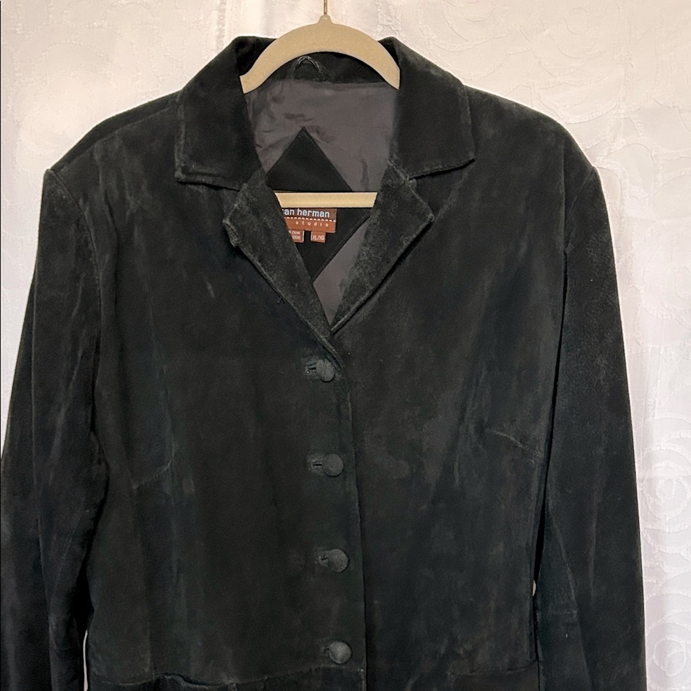 STAN HERMAN winter green leather suede women’s button down jacket. Size XL.
